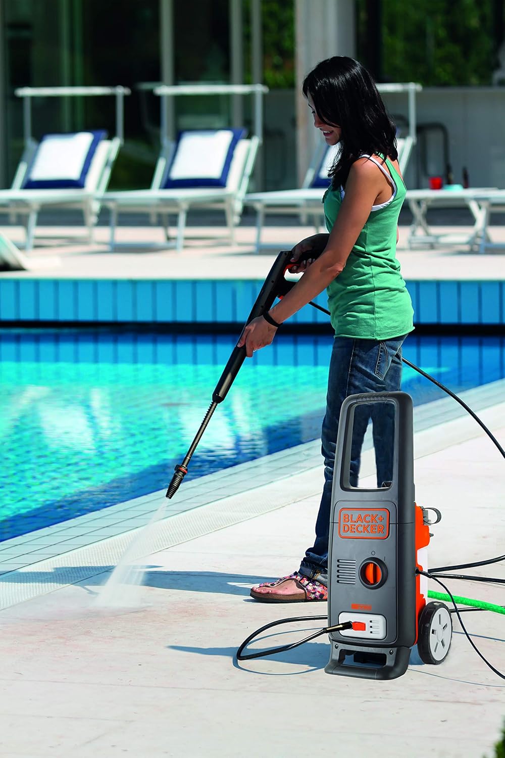 BLACK+DECKER Hochdruckreiniger BXPW2200PE mit Patio Cleaner Deluxe und Feste Bürste (2200 W, 150 bar, 440 l/h)