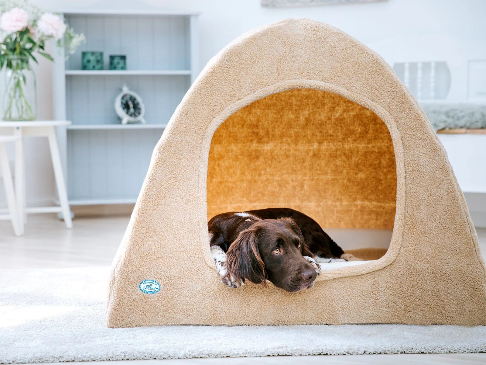 Cuccia per il letto per cani KUDDE: igloo in pile berbero