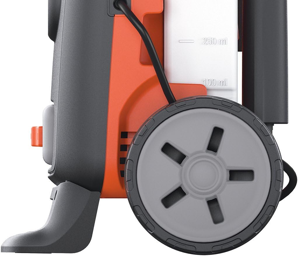 BLACK+DECKER Hochdruckreiniger BXPW2200PE mit Patio Cleaner Deluxe und Feste Bürste (2200 W, 150 bar, 440 l/h)