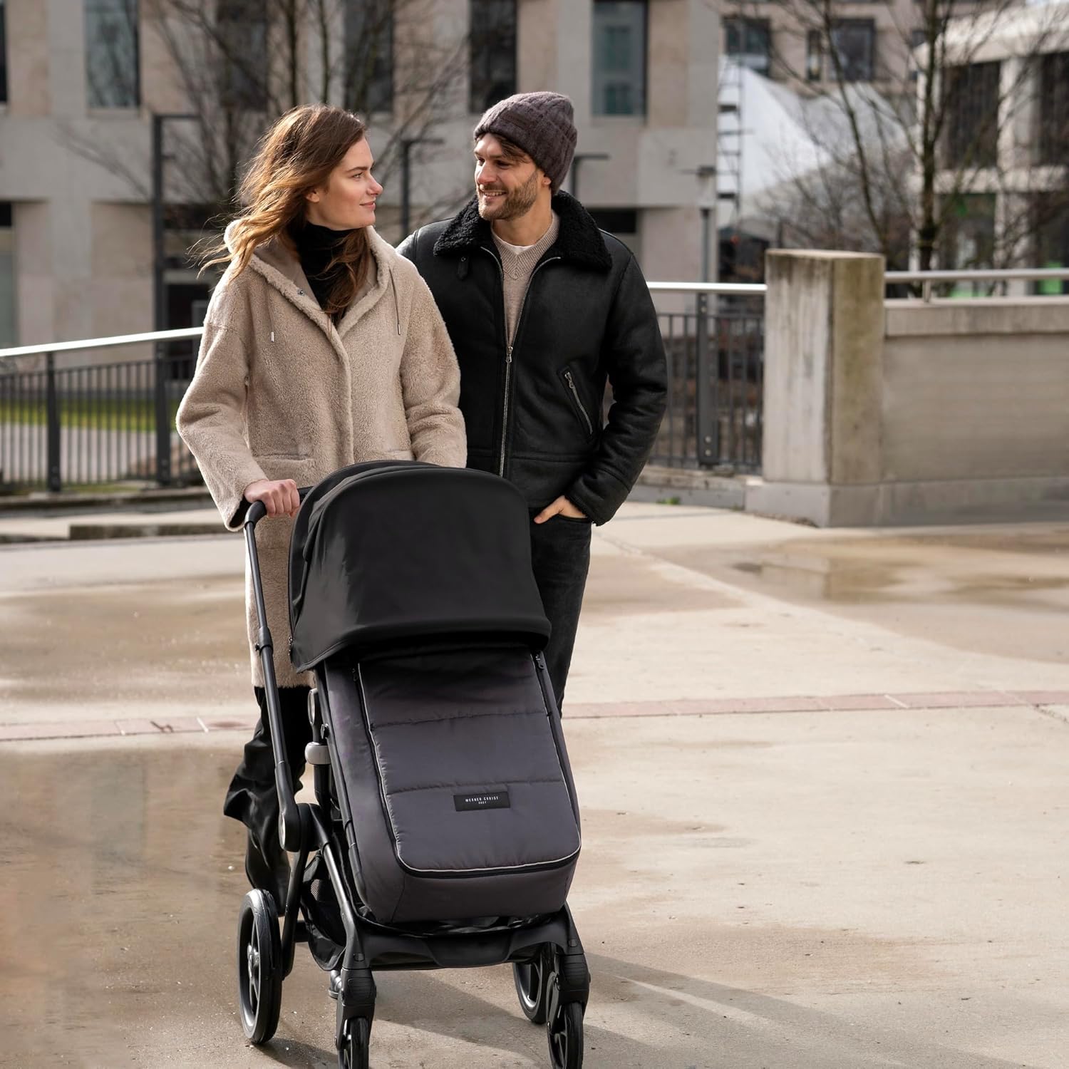 WERNER CHRIST BABY, Kinderwagen-Fußsack CORTINA – Thermo Winterfußsack (Kinder ab 6 - bis 36 Monate), mit herausnehmbarer Lammfelleinlage, medizinisches Fell, in Black (schwarz)