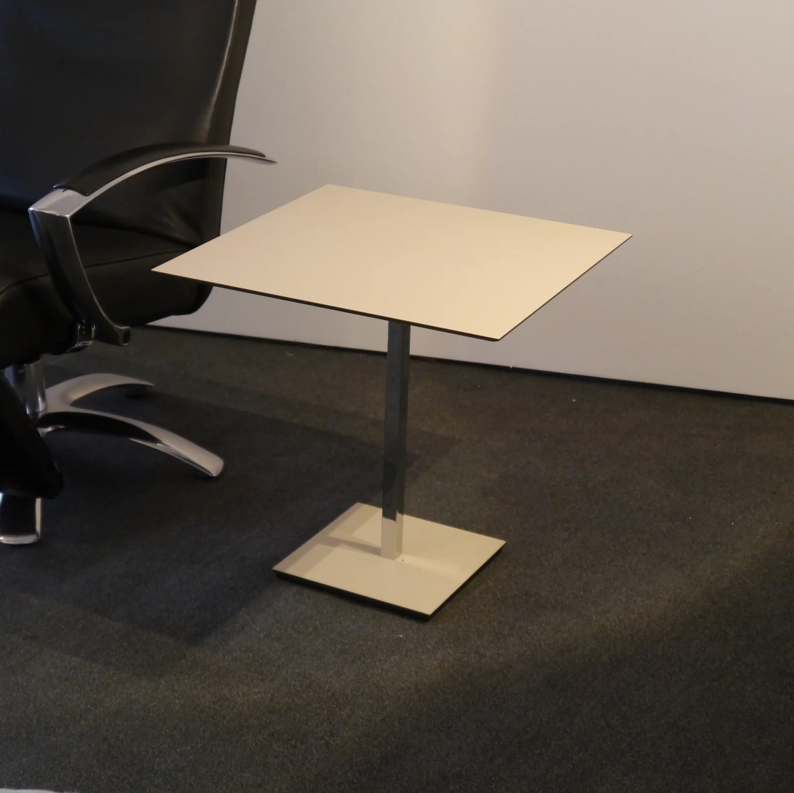 Bacher Hhenverstellbarer Beistelltisch Scala Fenix 50x50x50-71xm