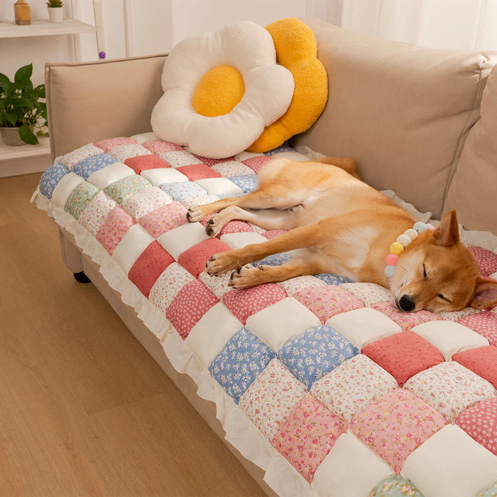 Handgefertigter Patchwork-Sofabezug mit Blumenmuster für ultimativen Komfort