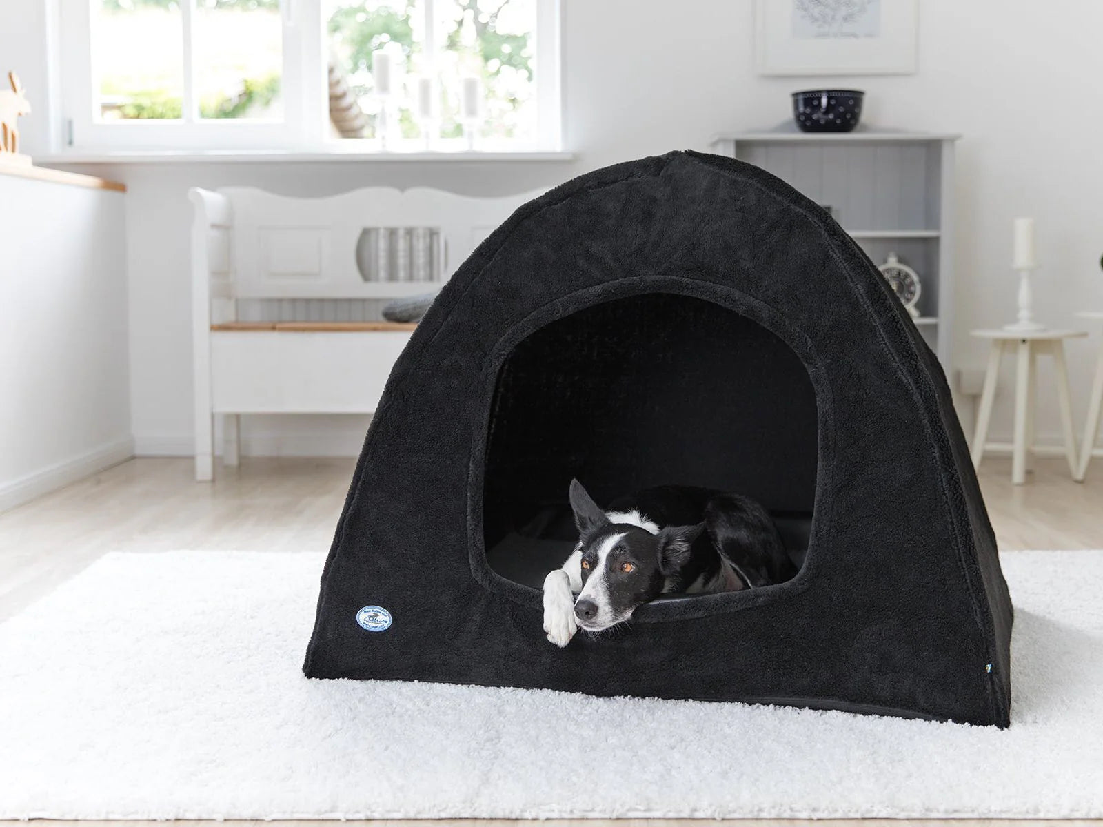 Cuccia per il letto per cani KUDDE: igloo in pile berbero