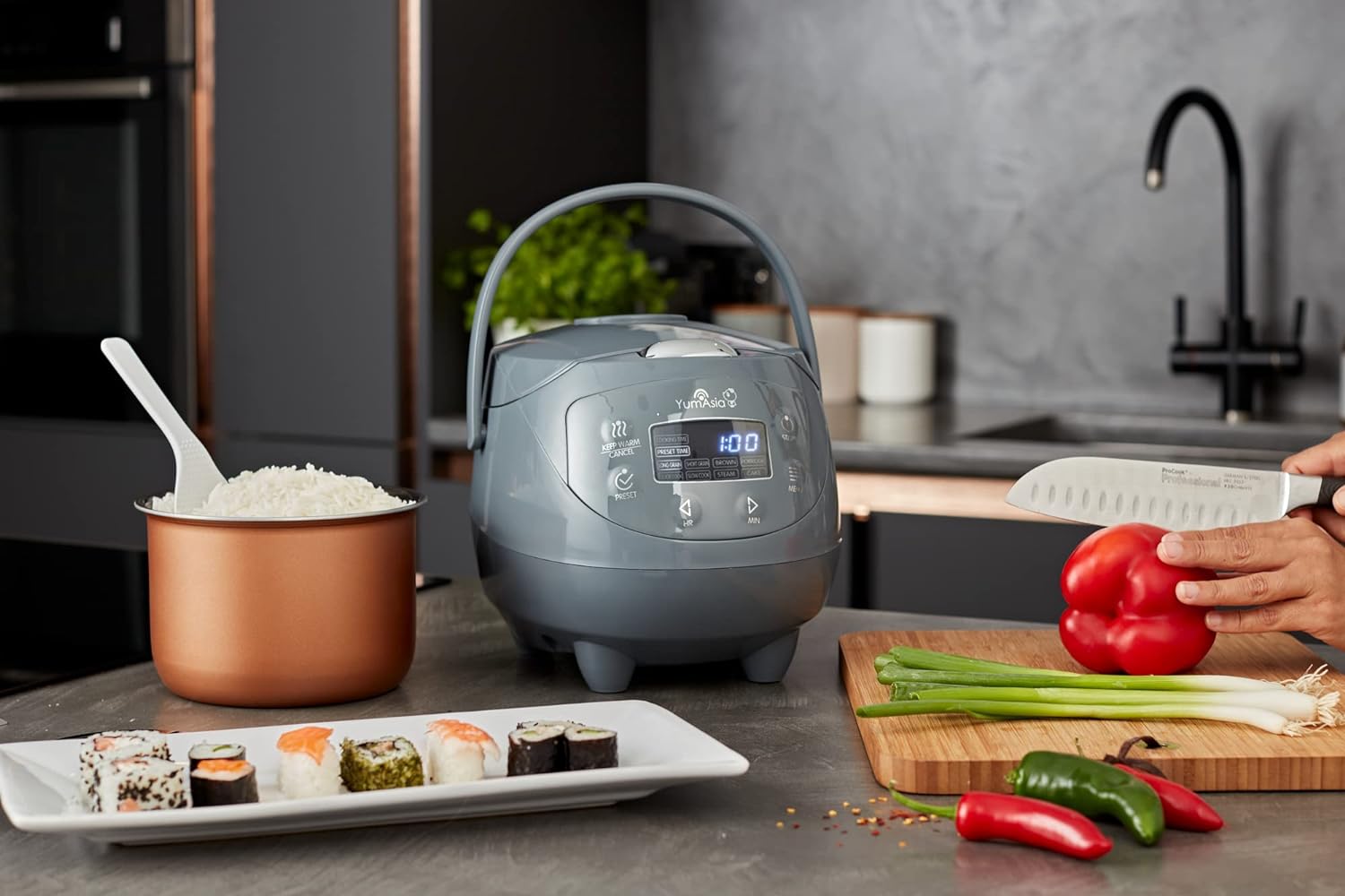 Yum Asia Panda Mini-Reiskocher mit Ninja-Keramikschüssel und Advanced Fuzzy Logic (3,5 Tassen, 0,63 Liter) 4 Reisfunktionen, 4 Multicooker-Funktion, 220–240V