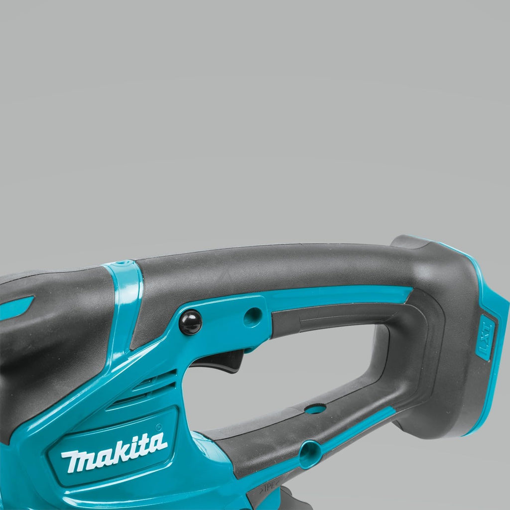 Makita UM600DSMEX Akku-Gras-Strauchschere 12V max, 4,0 Ah, 2 Akkus BL1041B, Ladegerät DC10SB, inklusive Schnittgutsammler