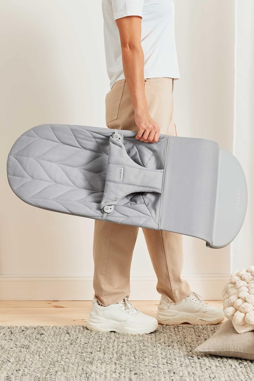 BabyBjörn Sdraietta Bliss, Tessuto trapuntato a petalo, Grigio Sabbia