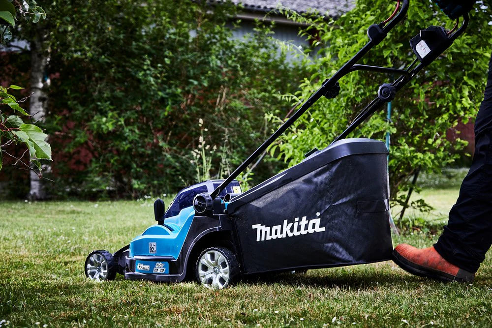 Makita Tosaerba a batteria DLM330Z - senza batteria e caricabatteria