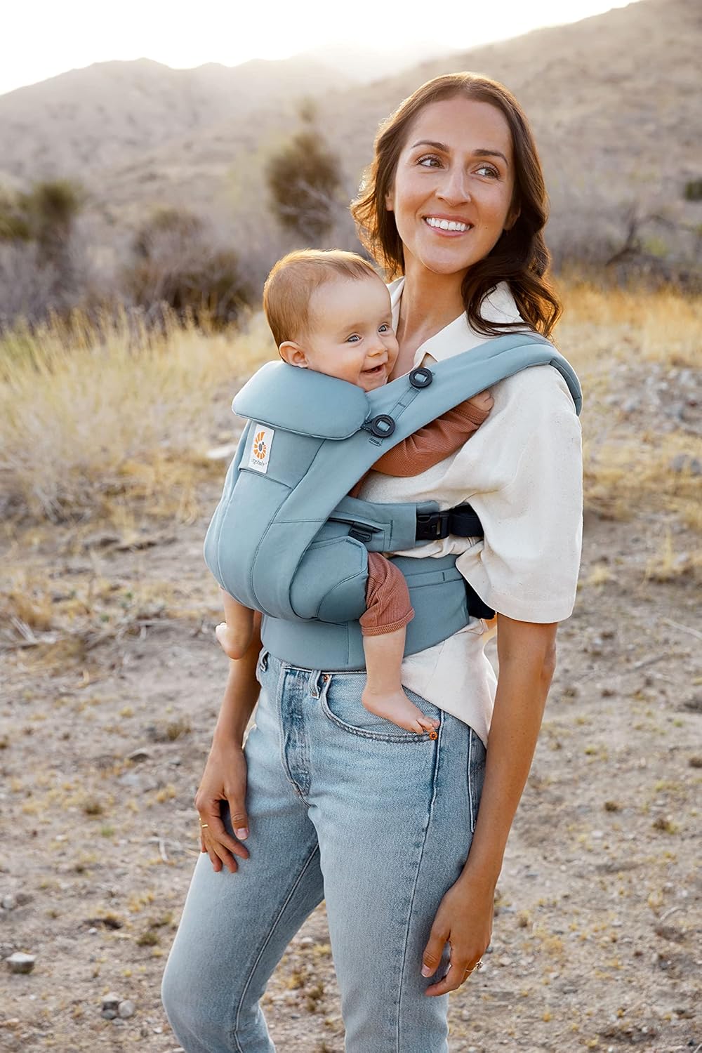 Ergobaby Omni Breeze Marsupio per Neonati dalla Nascita fino a 20 kg, Morbido Mesh SoftFlex a 4 Posizioni, Ergonomico, Porta Bebè, Natural Beige