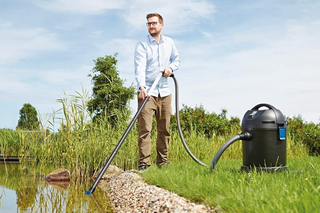 Oase 50529 PondoVac Classic, 1400 W, 3000 l/h - Aspirafango per laghetto, pulizia e trattamento dell'acqua, incluse 4 bocchette di aspirazione per tutti i tipi di laghetto e per uso domestico