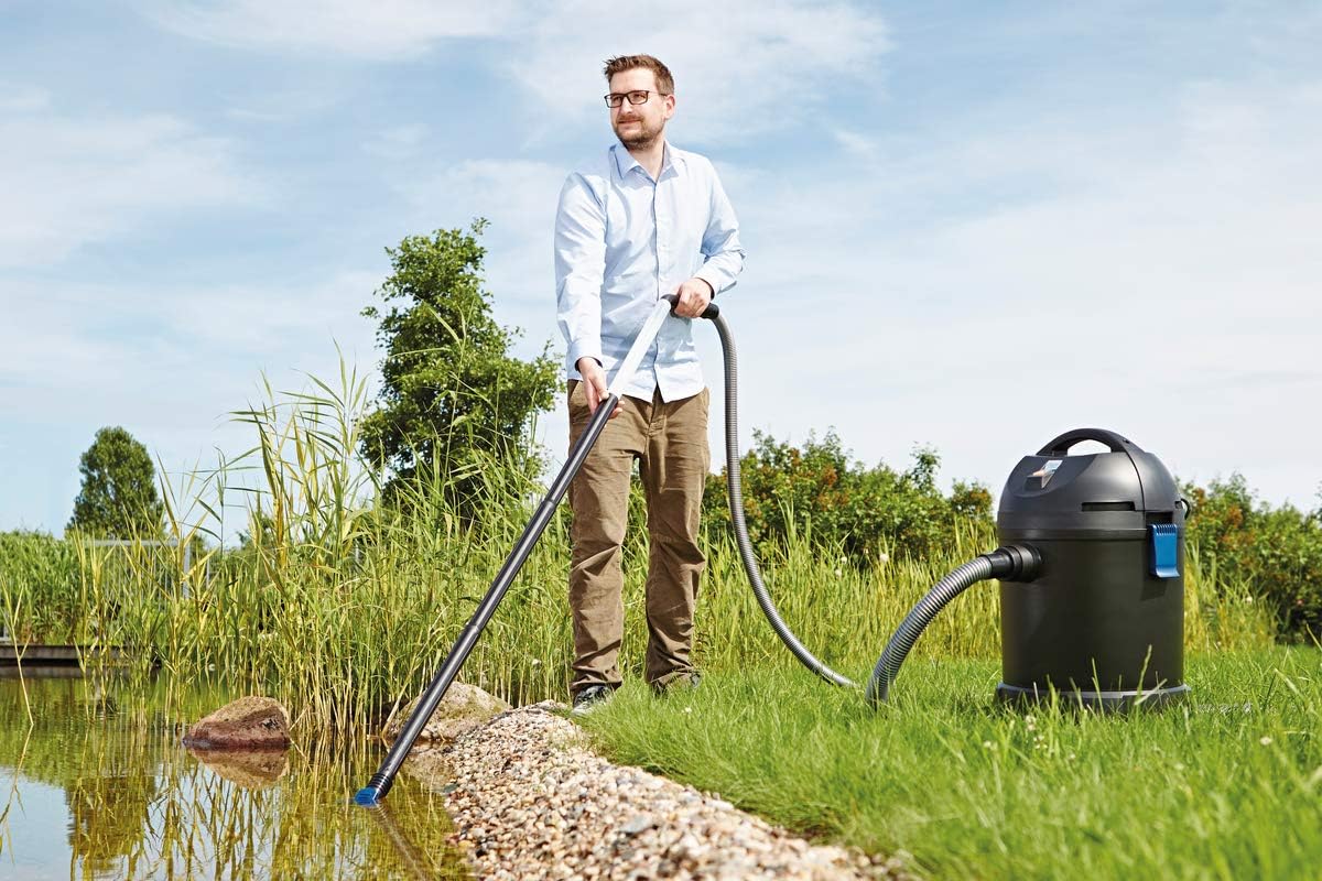 Oase 50529 PondoVac Classic, 1400 W, 3000 l/h - Aspirafango per laghetto, pulizia e trattamento dell'acqua, incluse 4 bocchette di aspirazione per tutti i tipi di laghetto e per uso domestico
