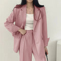 Complesso blazer e pantaloni a sigaretta monocromatico da donna