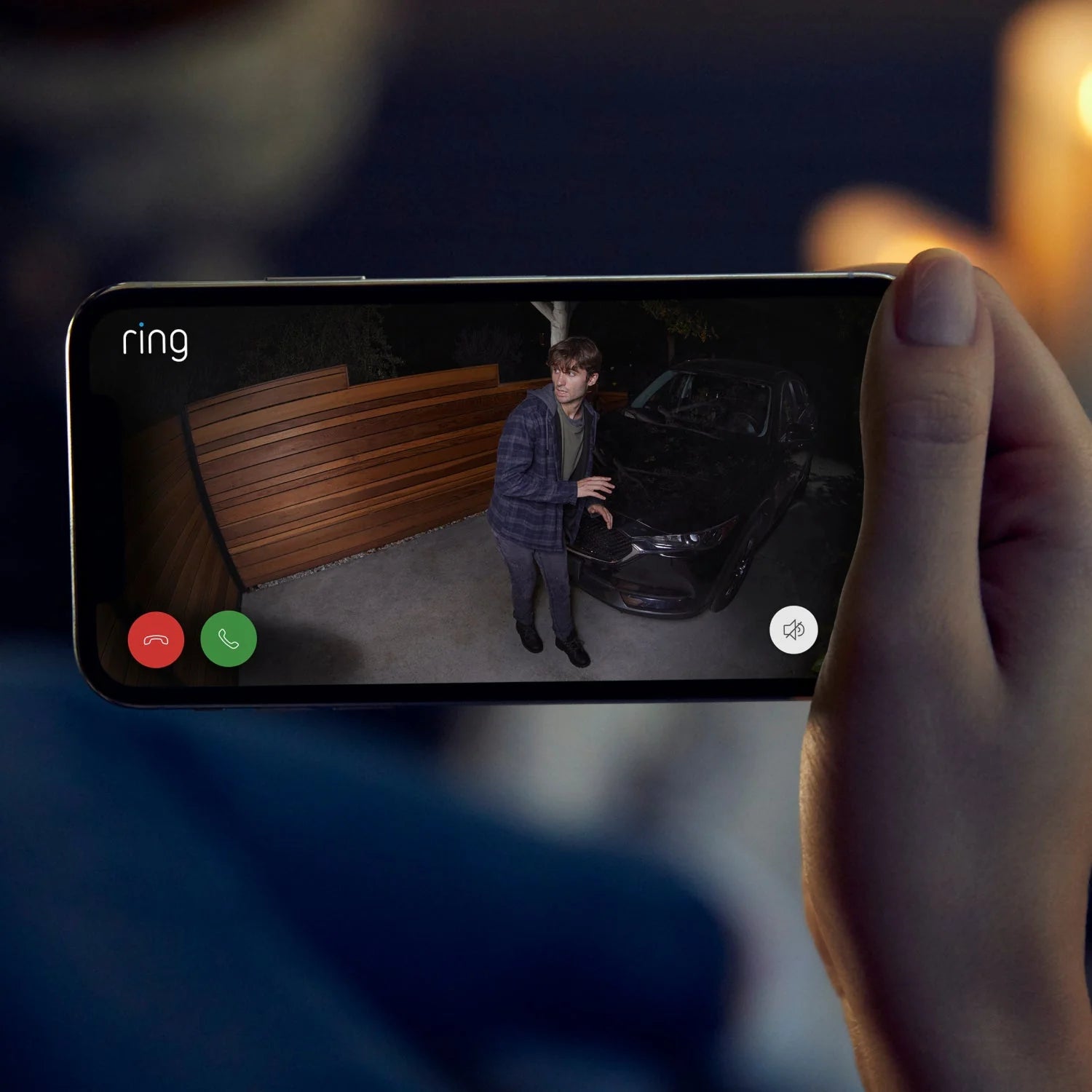 Spotlight Cam Plus cablata