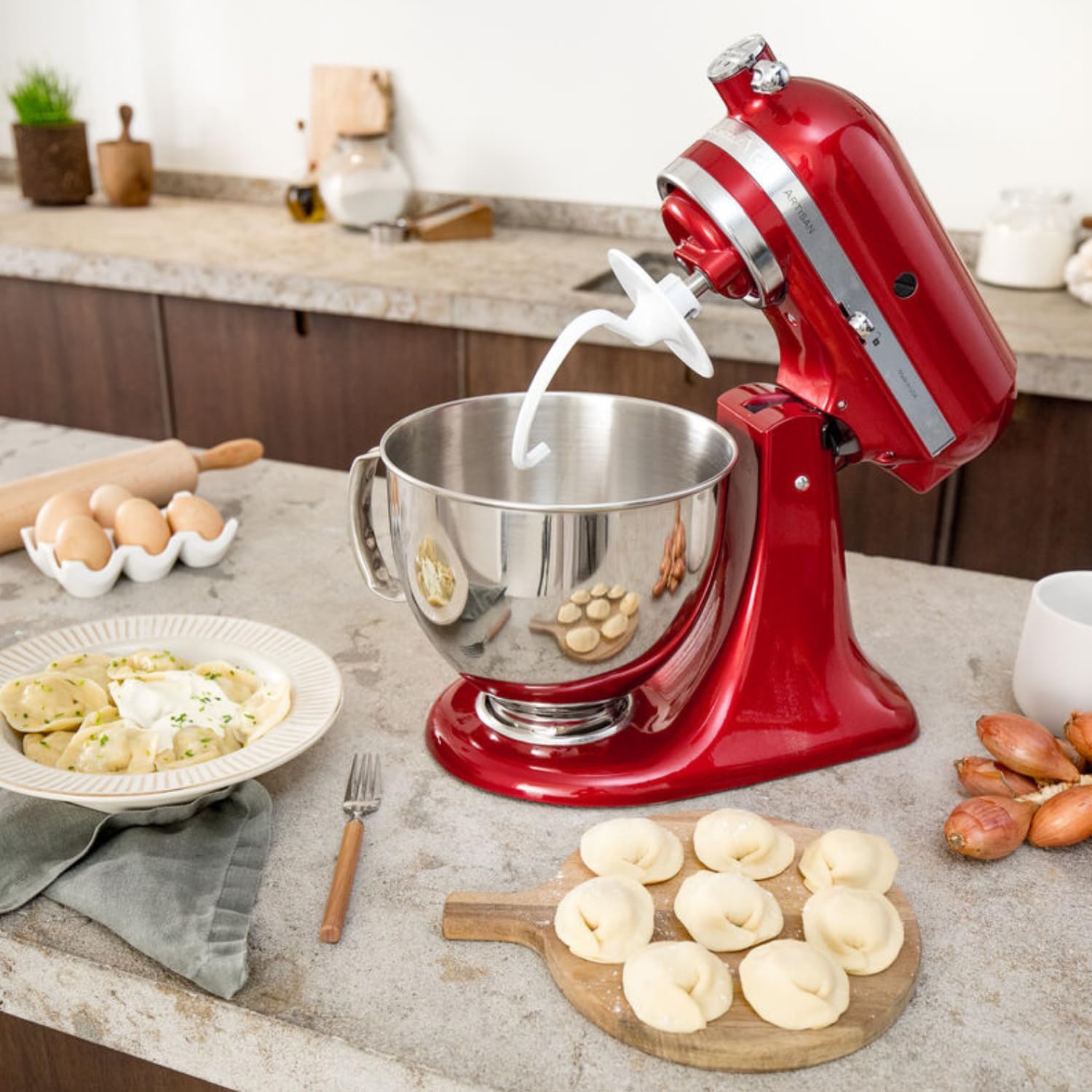 KitchenAid Robot da Cucina I Artisan I Planetaria con Testa Reclinabile I Impastatrice con 5 Accessori | 2 Ciotole in Acciaio Inox | 4.8 L | Rosso Imperiale