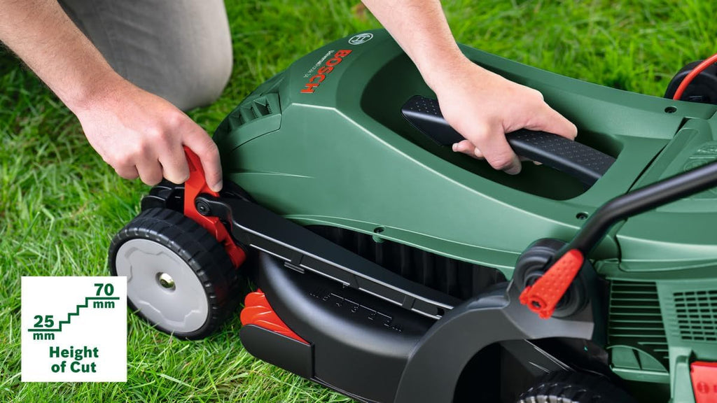 Bosch kabelgebundener Rasenmäher UniversalRotak 34-405 (1300-W-Motor, Schnittbreite: 34 cm, 40-Liter-Grasfangkorb, geeignet für ebenes Rasenmähen und Schneiden kleinster Kanten)