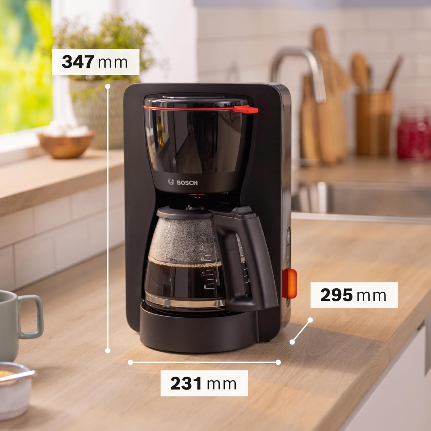 Bosch Filterkaffeemaschine MyMoment TKA3M134, Thermokanne 1 L, für 8-12 Tassen, Tropfstopp, schwenkbarer Filtertrger, Entkalkungsprogramm, abnehmbarer Wassertank, 1200 Watt, Schwarz matt