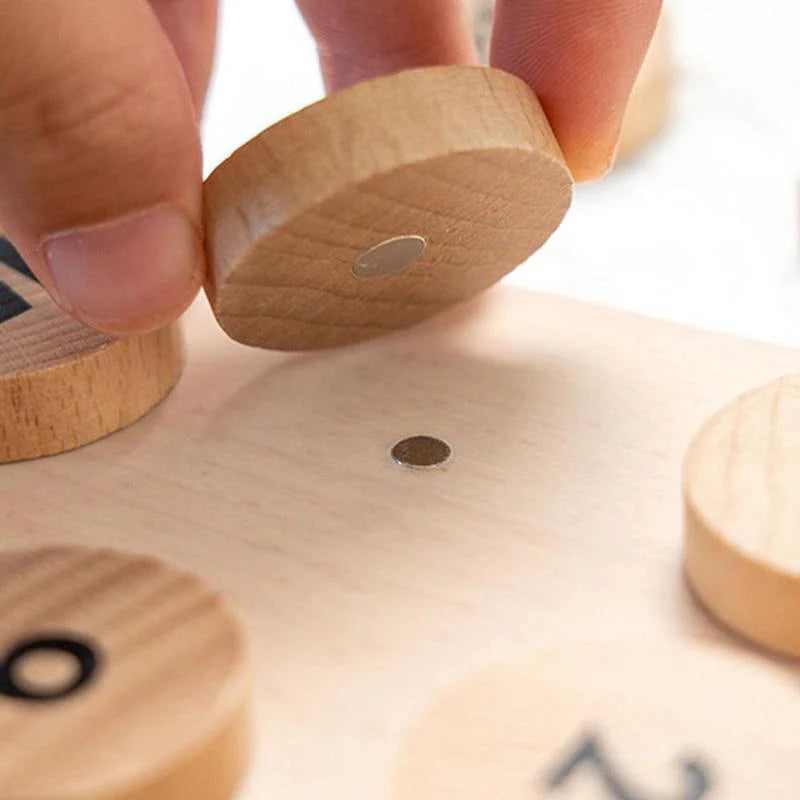 Woods - Entdecken Sie die Welt der Zeit - Magnetischer Lernkalender