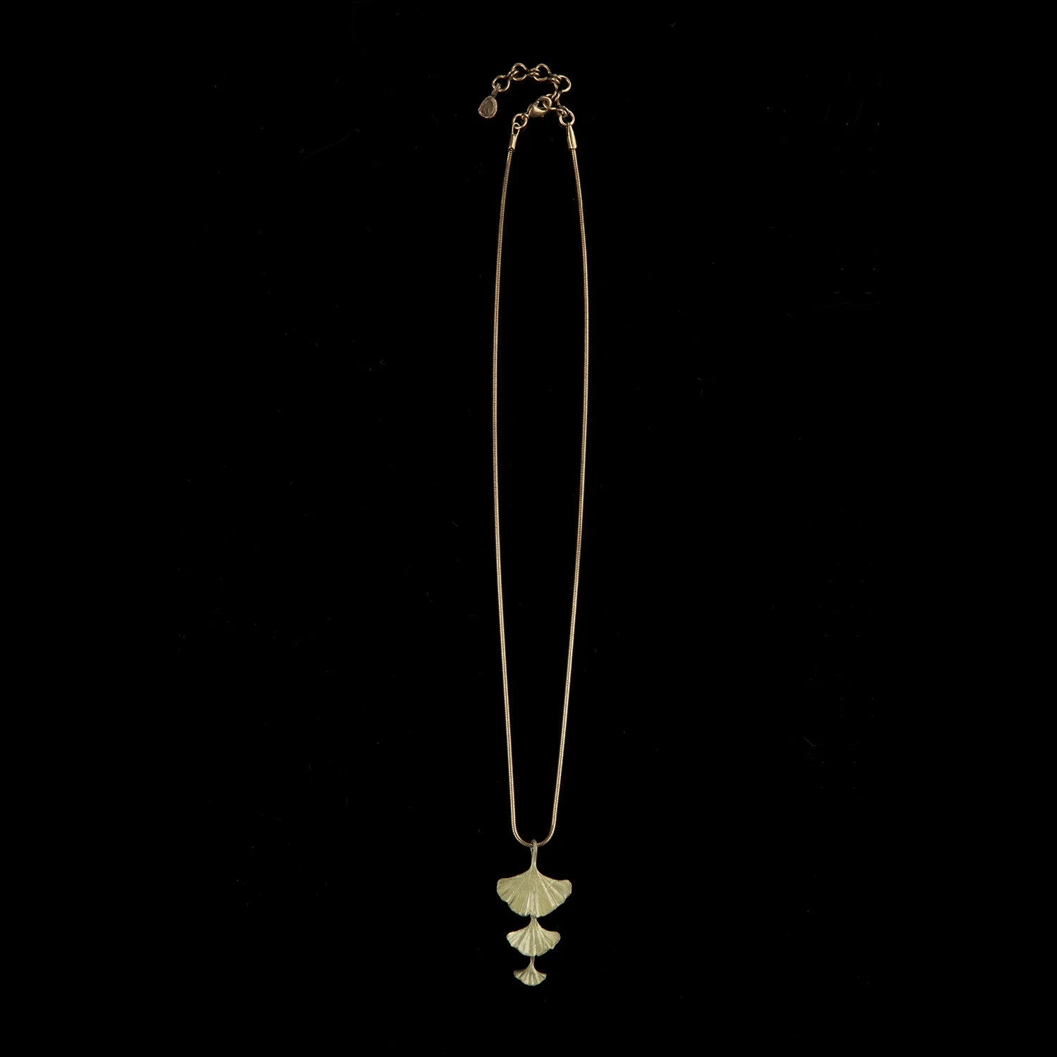 Ginkgo - Kette mit Anhnger dreiblttrig