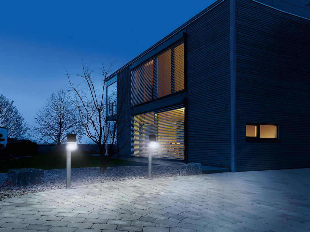 Steinel Lampada solare a LED XSolar GL-S argento, regolabile in altezza, 150 lm, sensore di movimento a 140°, raggio d'azione 5 m, luce di base