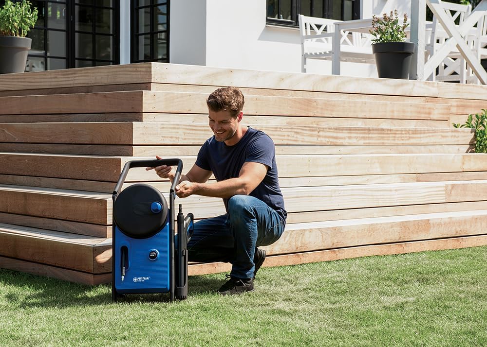 Nilfisk Core 150 bar Hochdruckreiniger mit Leistungsregler für Heim, Garten und Auto 128471330 Blau