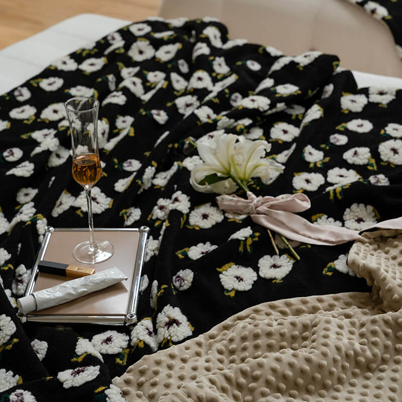 Romantische Kuscheldecke aus Jacquard-Fleece und Minky für Mensch und Tier