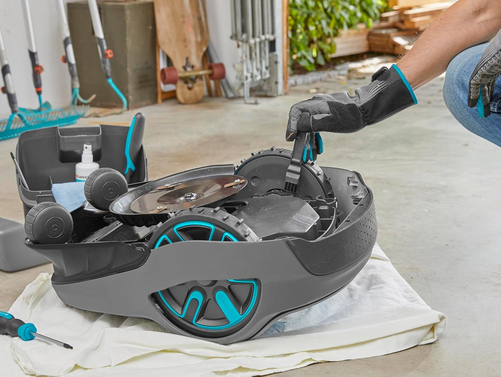 Gardena Original Garage per Robot rasaerba: Garage per tosaerba, protezione ottimale da sole e pioggia per robot rasaerba e stazione di ricarica (15020-20)