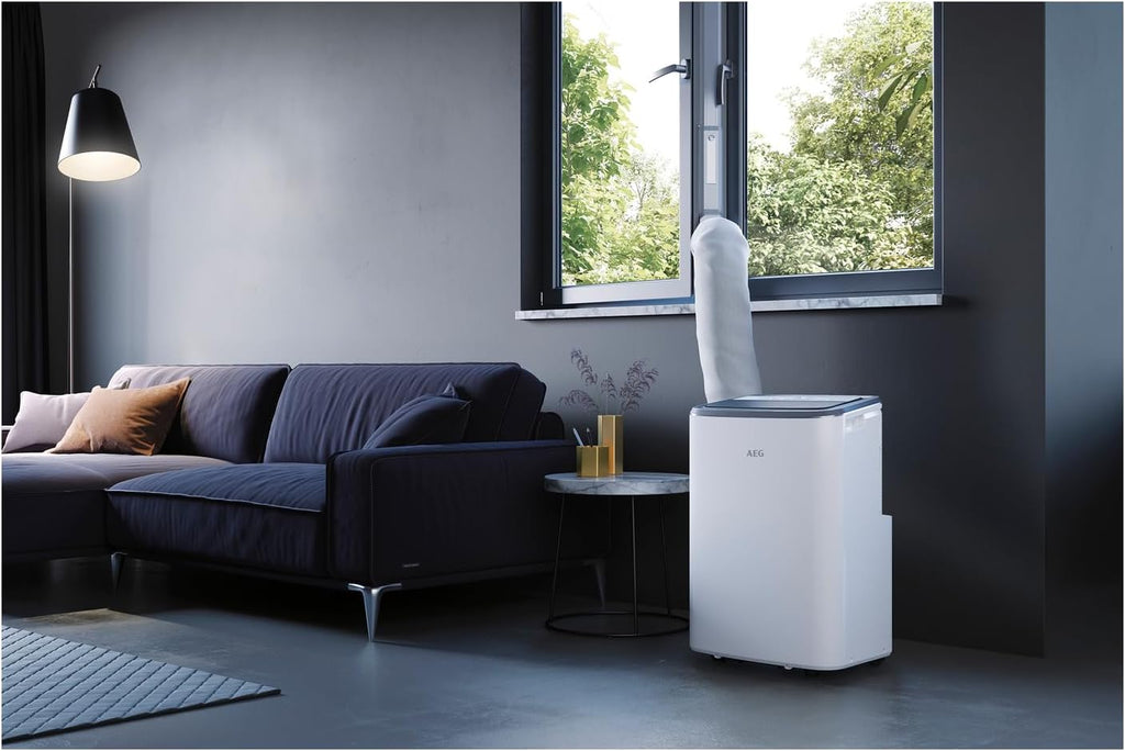 Condizionatore portatile AEG Chillflex Pro AXP26U338CW / display LED / pulsanti touch / telecomando / 30-40 m² / funzione di raffreddamento / ventilatore / funzione di deumidificazione / automatico / bianco/argento/nero