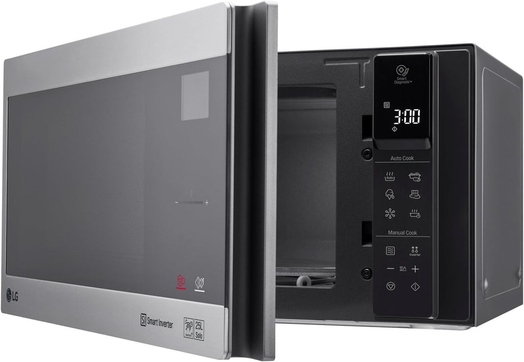 LG MS2595CIS Forno a microonde con tecnologia Smart Inverter, capacità 25 litri, 1000 W, programmi automatici, livelli di potenza regolabili e funzione EasyClean, argento