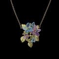 Collana con ciondolo a forma di ortensia blu