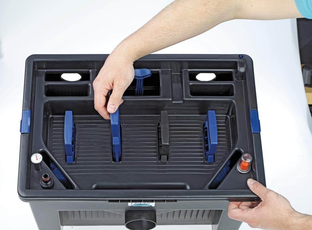 OASE 56789 Filtro a flusso continuo BioSmart Set 36000 adatto per laghetti fino a 36 m³, sistema filtrante, set completo filtro incl. materiale filtrante, pompa per laghetto e chiarificatore UVC