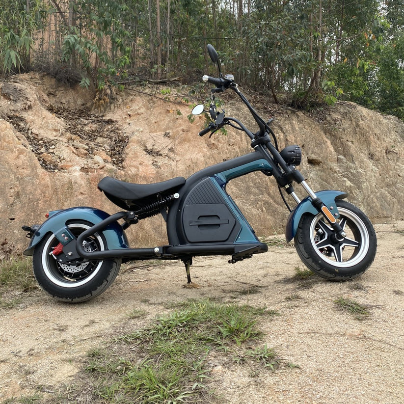 Mangosteen M8 Chopper Style Citycoco Scooter in Rubin Grün – 2000W Motor, 45 km/h Hchstgeschwindigkeit