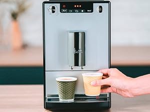 Melitta Solo - Macchina da caffè automatica con beccuccio regolabile in altezza, macchina da caffè piccola con serbatoio dell'acqua rimovibile, per es. espresso o caffè crema, argento