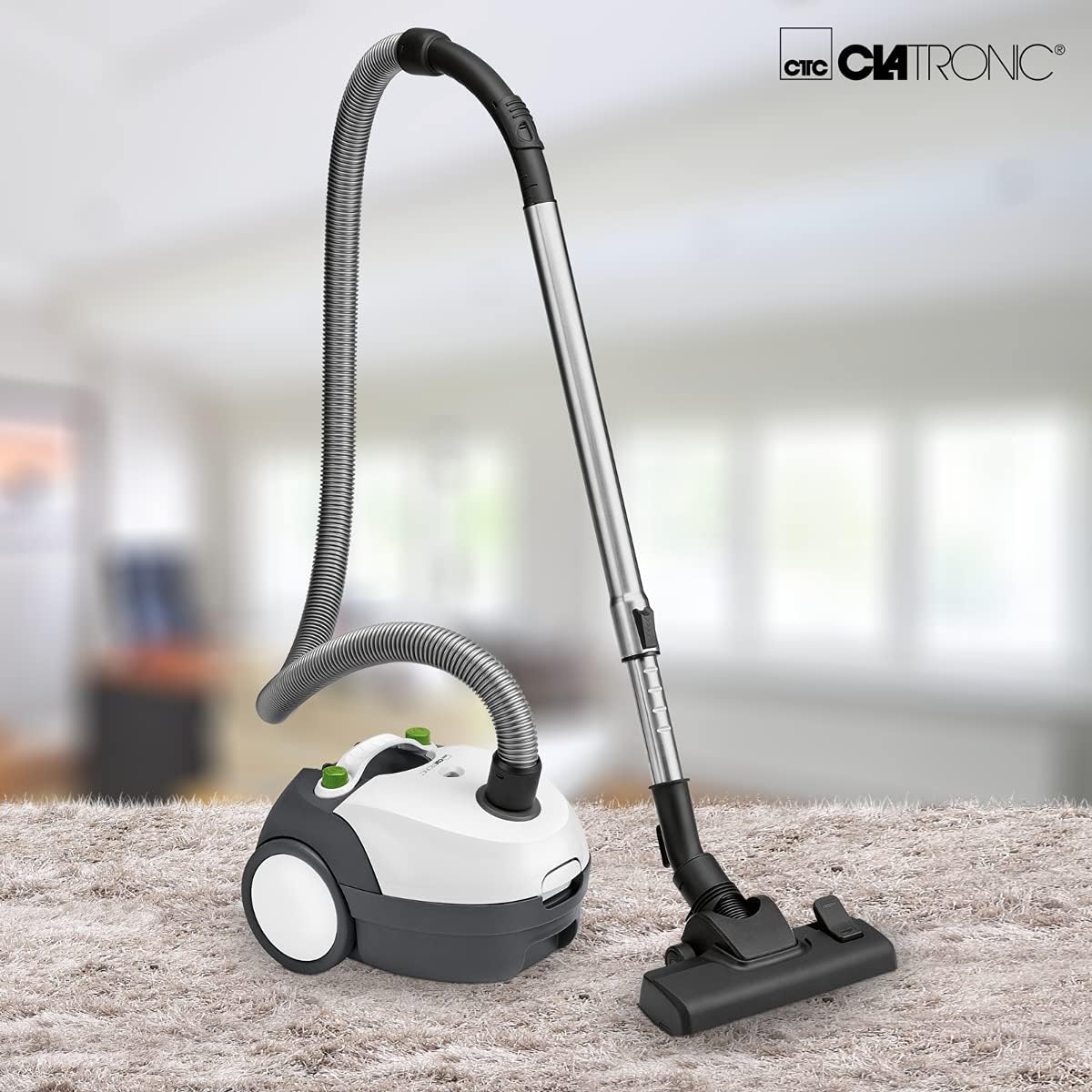 Clatronic Aspirapolvere con Sacco | Aspirapolvere a carrello con 700 Watt a risparmio energetico | Aspirapolvere con sistema di microfiltraggio a 5 strati | Spazzola per pavimenti commutabile e bocchetta per spazzola/fessure | BS 1300 N antracite