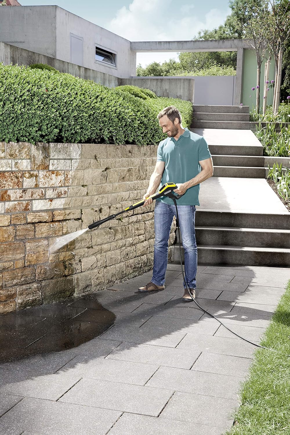 Krcher Hochdruckreiniger K 4 Classic, Druck: max. 130 bar, Frdermenge: 420 l/h, Flchenleistung: 30 m/h, Wasserfilter, Gewicht: 4,6 kg, Hochdruckschlauch und -pistole, Dreckfrser, Strahlrohr
