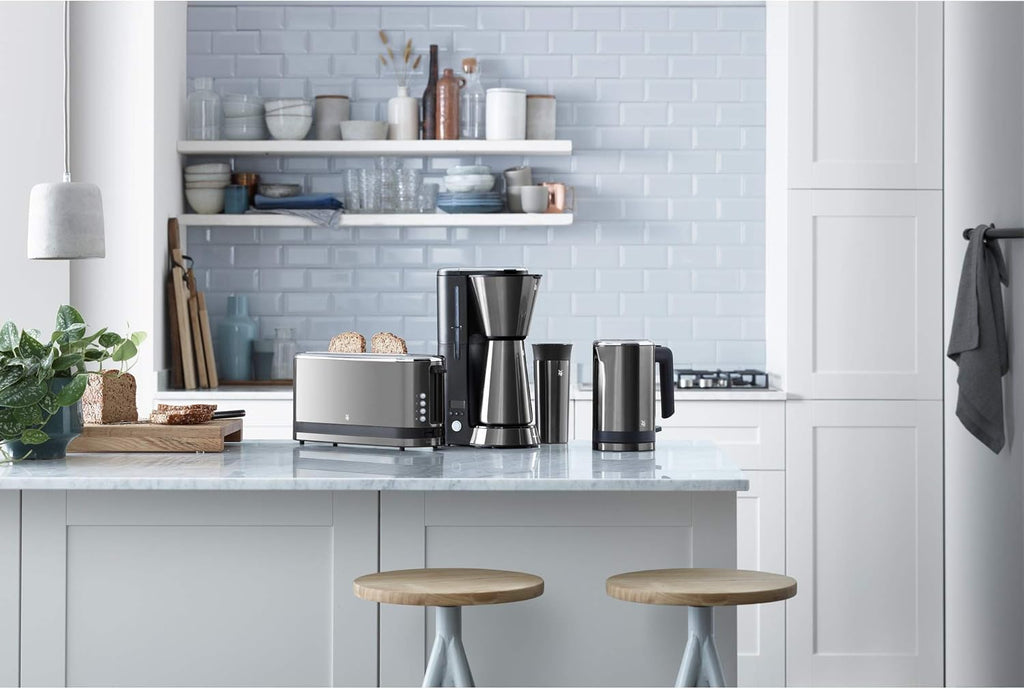 WMF Küchenminis Macchina da caffè con filtro Aroma, piccola, con caraffa termica, 870 Watt, tazza termica da asporto, macchina da caffè singola piccola con timer, cromargan opaco