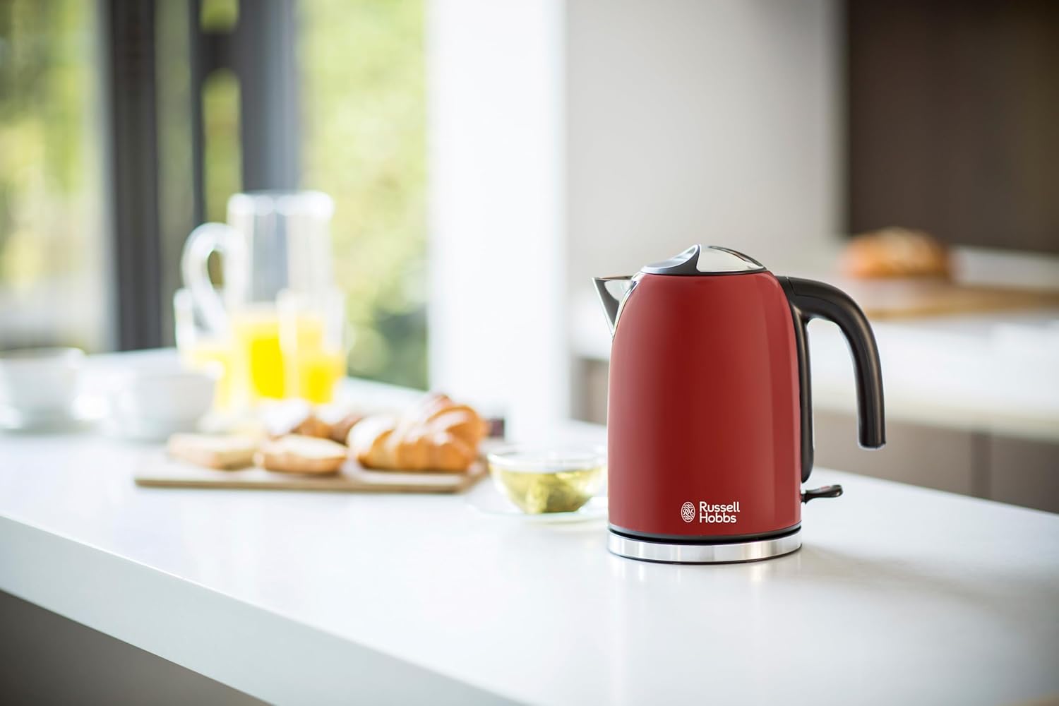 Russell Hobbs Set Colazione Colours+ Rosso: Macchina da caffè [Timer digitale, Doccetta per estrazione e aroma ottimali] 24031-56 + Bollitore [1,7l, 2400W] 20412-70 + Tostapane [per 2 fette] 26554-56