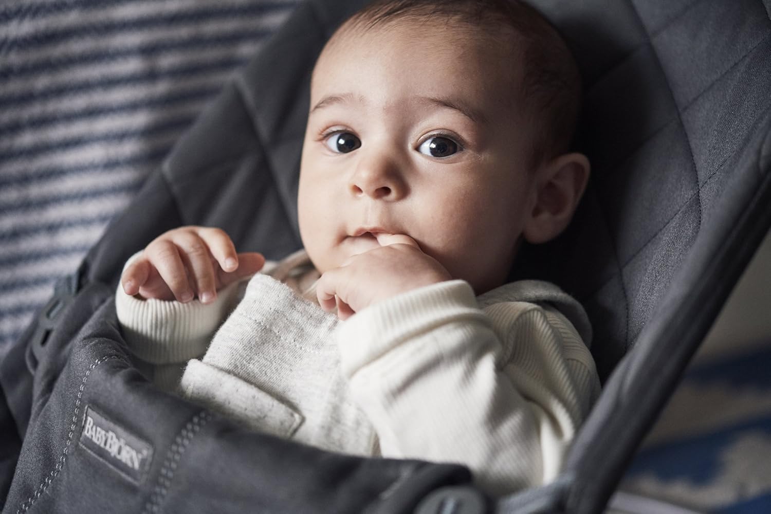 BabyBjörn Sdraietta Bliss, Tessuto trapuntato a petalo, Grigio Sabbia