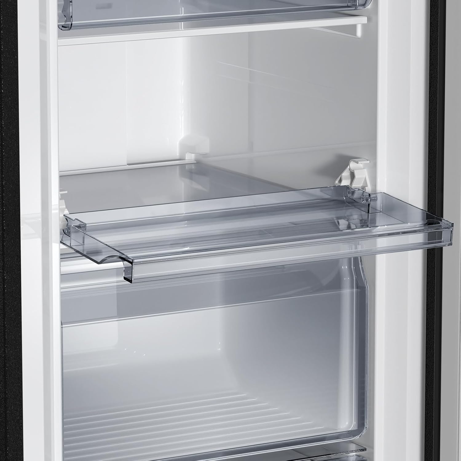 CHiQ FSD166NE4E Congelatore 166 L, Tecnologia No Frost, Porta Reversibile, Acciaio Inox Nero, Altezza 144 cm