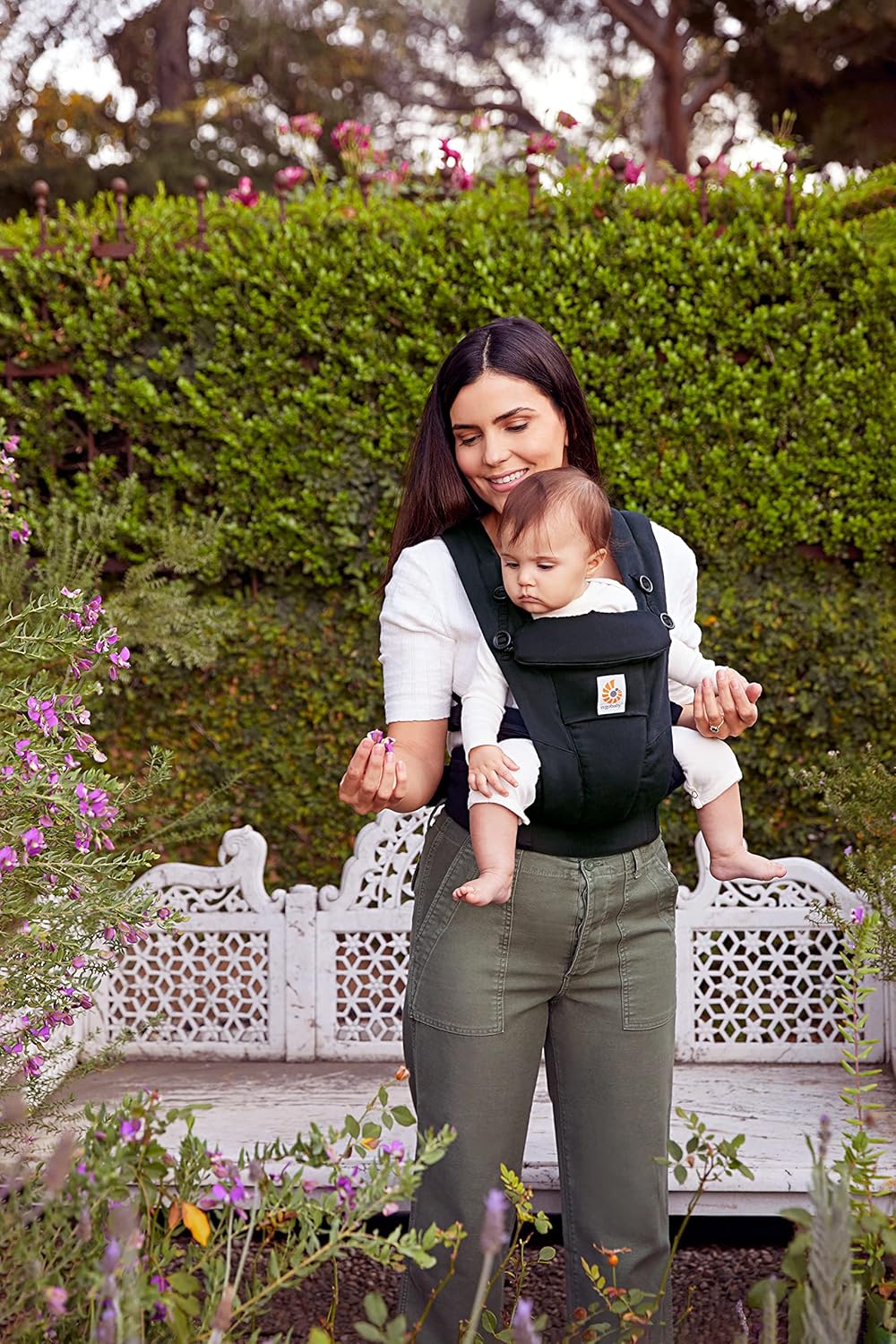 Ergobaby Omni Breeze Marsupio per Neonati dalla Nascita fino a 20 kg, Morbido Mesh SoftFlex a 4 Posizioni, Ergonomico, Porta Bebè, Natural Beige