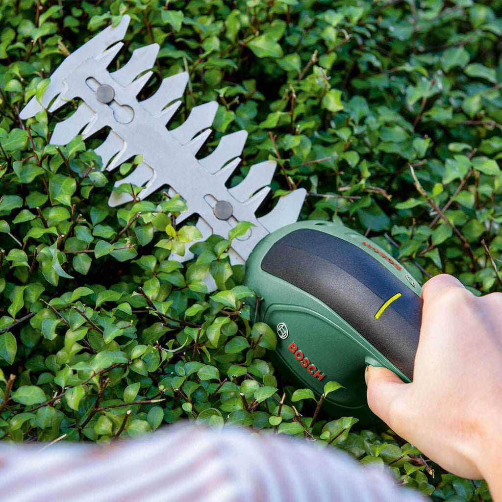 Bosch Gartenschere EasyShear (integrierter 3,6 V Akku, Akkulaufzeit: 40 min, Messerlnge: 12 cm (Strauch) / 8 cm (Gras), im Karton)