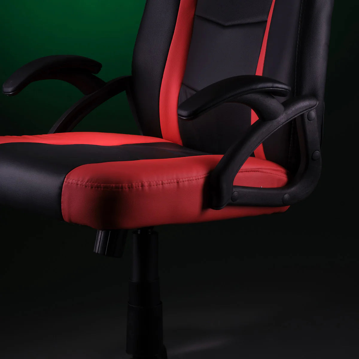 Kuura Gaming Sedia Gaming Gamer, Nero-rosso