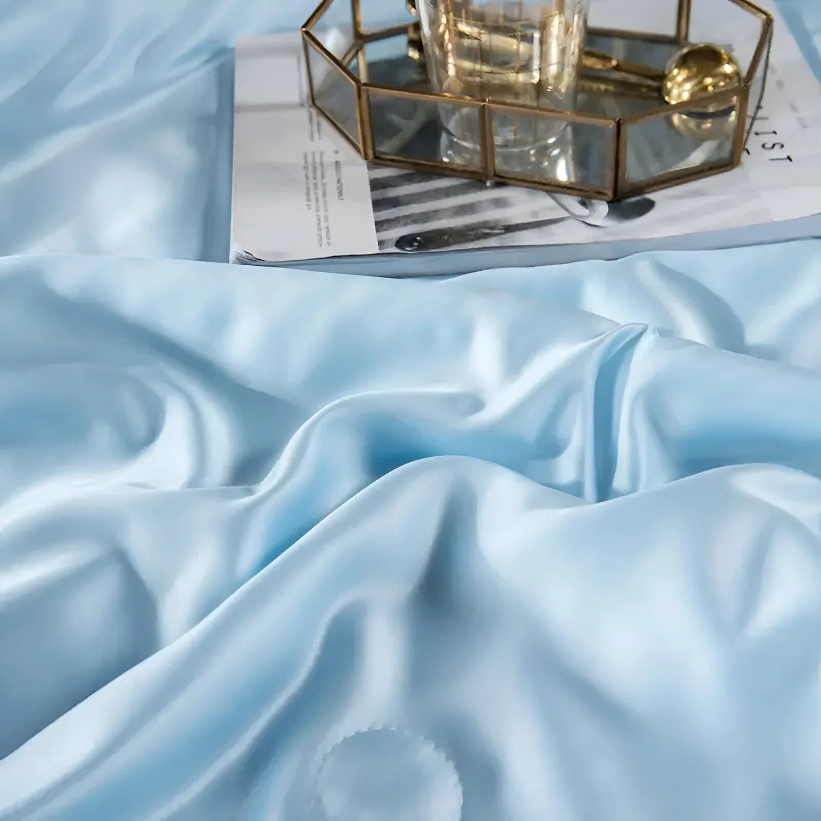 SilkyLux Satin-Bettwsche – Weiche & Atmungsaktive Decke für Ganzjhrigen Komfort