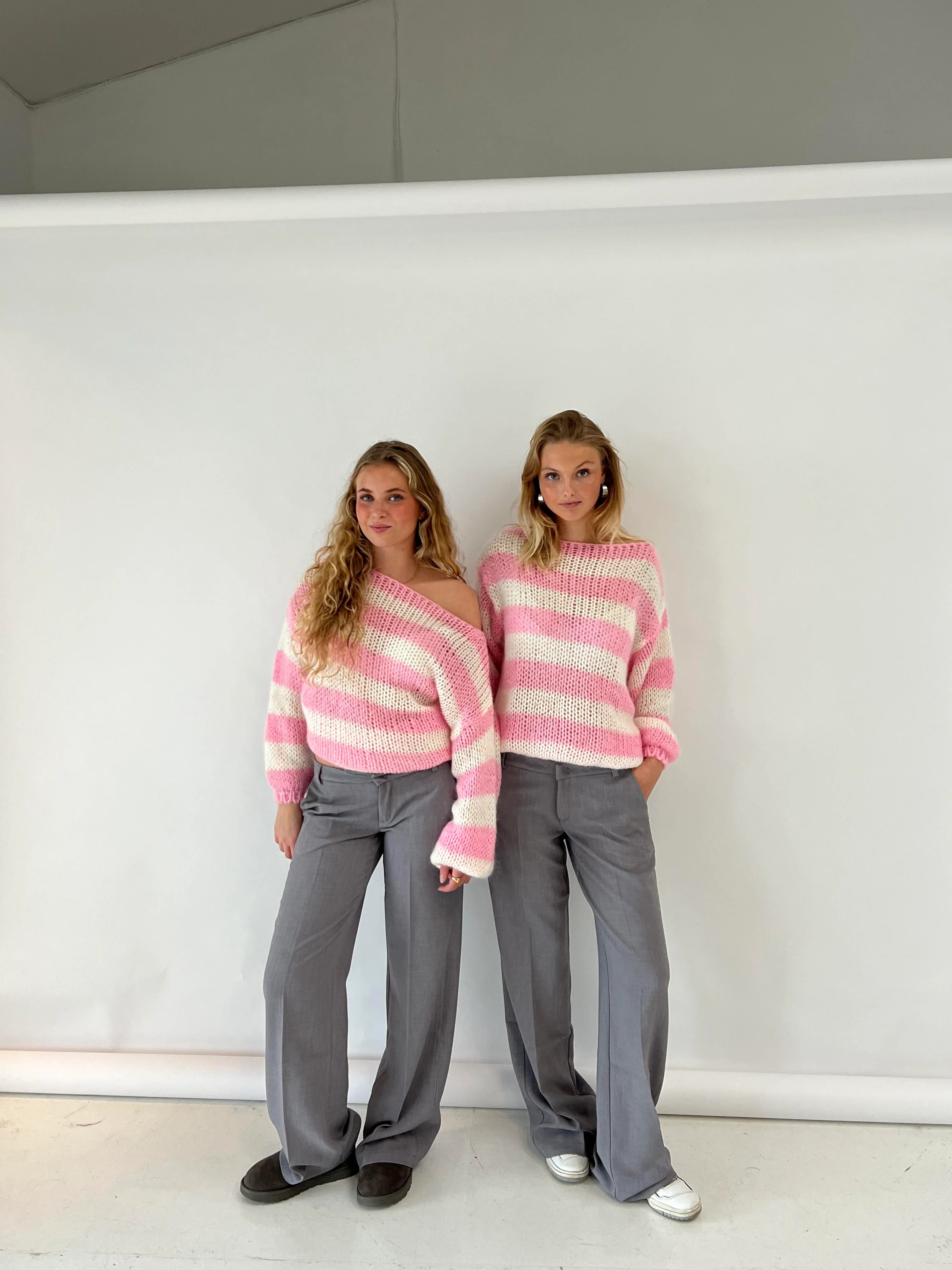 Gestreifter Strickpullover für Damen