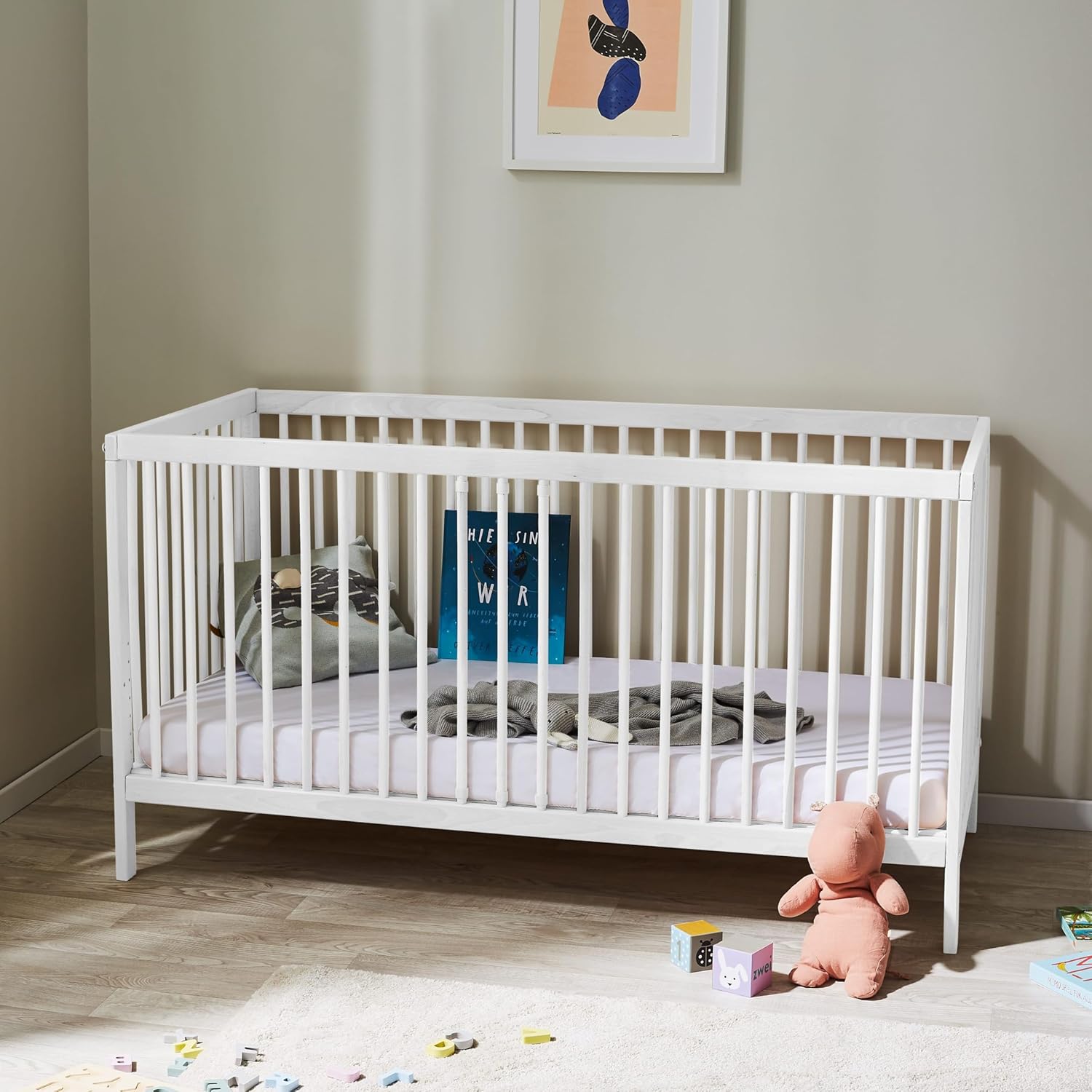 Kids Collective Lettino per neonati 60x120 regolabile in altezza e sponde rimovibili, opzionale con cassetto e materasso | Legno di faggio bianco molto stabile Prodotto in Europa