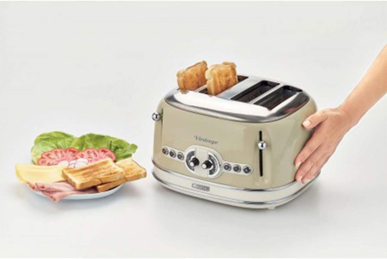 Ariete Vintage 156, 4-Scheiben-Toaster, Retro Toaster mit 6 Toaststufen, Automatischer Auswurf, Auftaufunktion, Herausnehmbares Krümelfach, Gehuse aus Edelstahl, 1600W, Beige