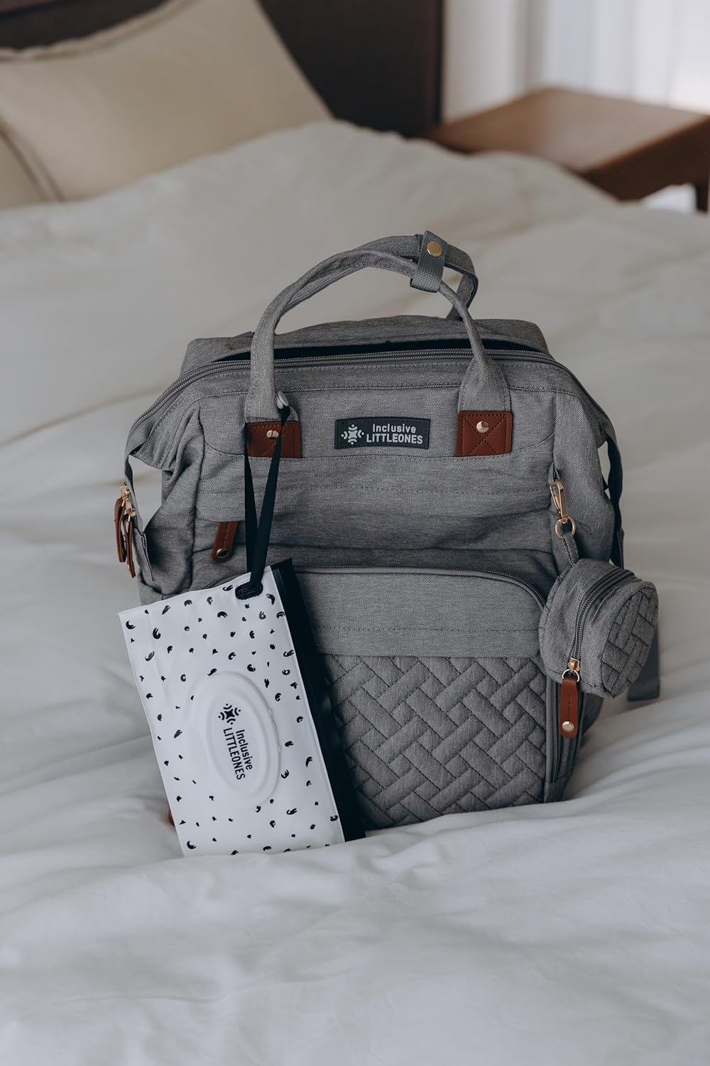 Inclusive LittleOnes Wickeltasche mit Wickelstation, Babytasche für Jungen und Mädchen, wasserdichtes Oxford, großes Fassungsvermögen, USB-Ladeanschluss, Schnulleretui, reisefreundliche und