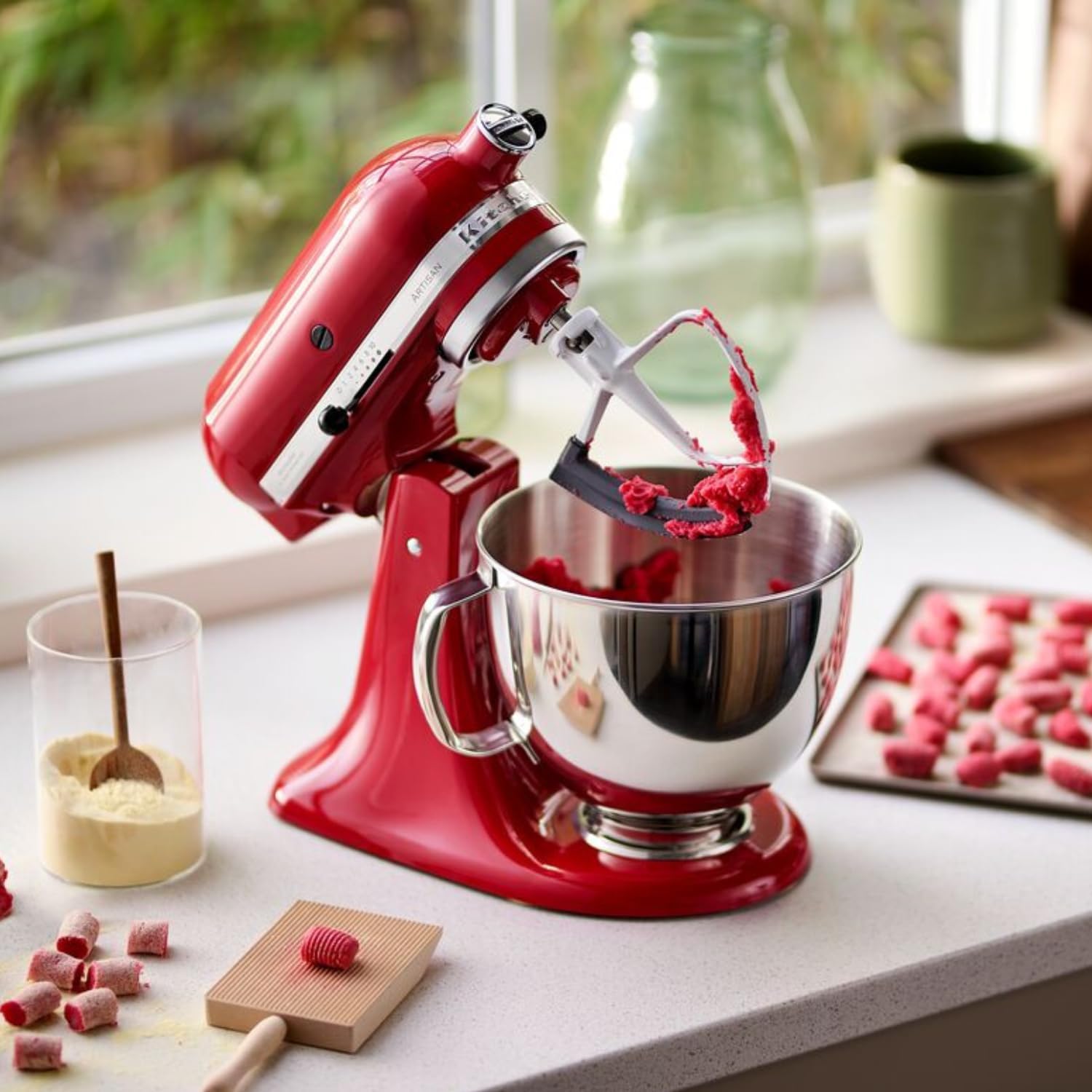 KitchenAid Robot da Cucina I Artisan I Planetaria con Testa Reclinabile I Impastatrice con 5 Accessori | 2 Ciotole in Acciaio Inox | 4.8 L | Rosso Imperiale