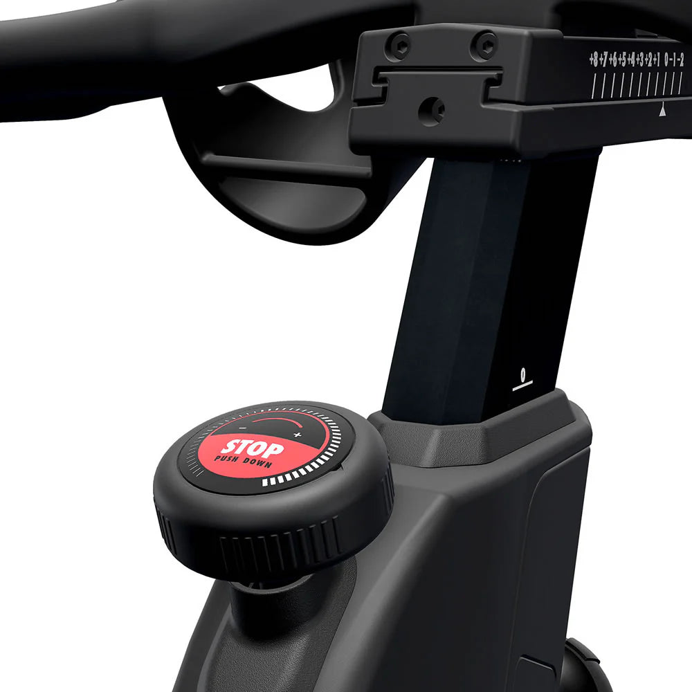 Life Fitness ICG IC5 Indoor Cycle NEW 2024 inkl. Tablethalterung