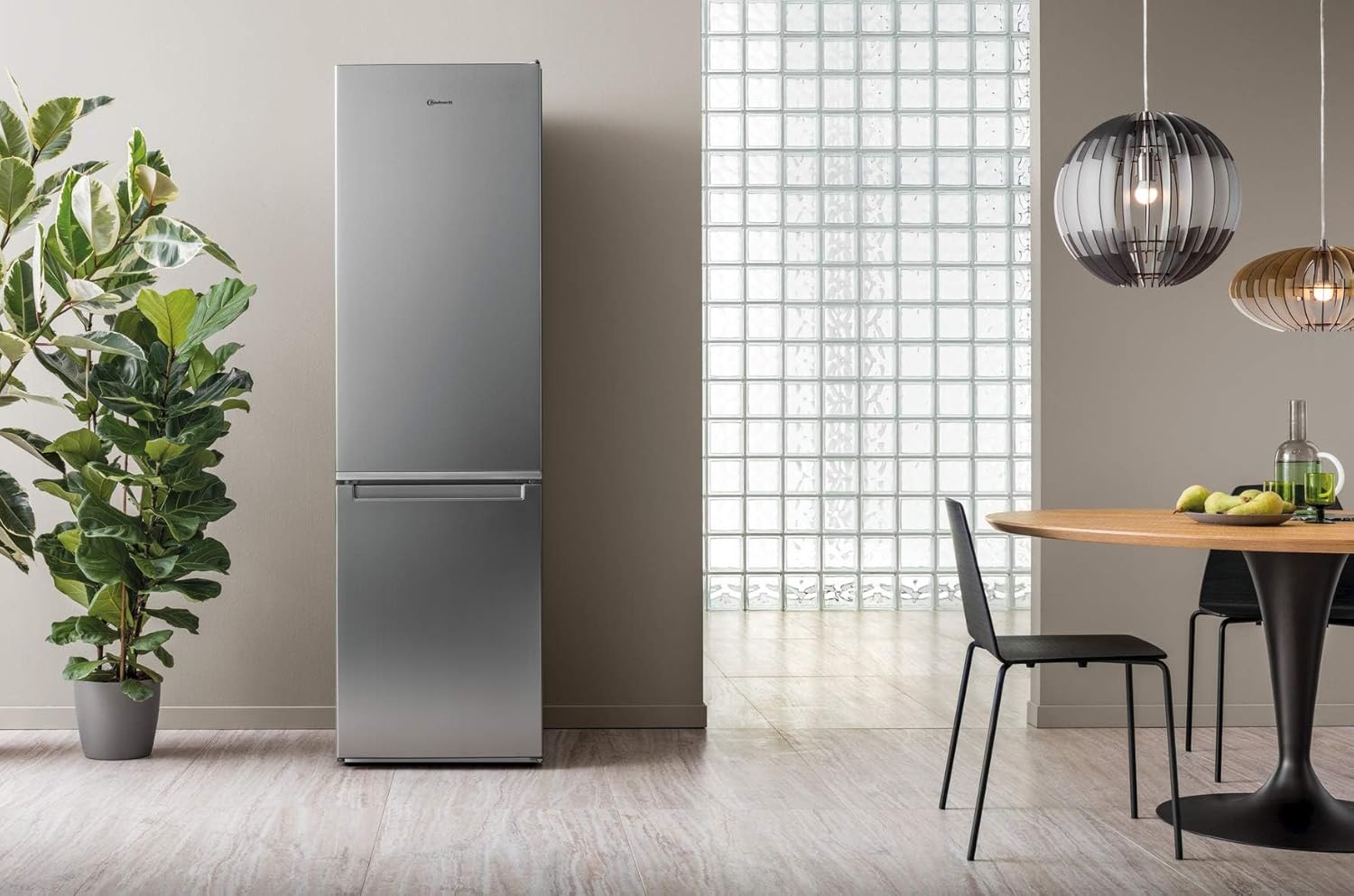 Combinazione Frigorifero/Congelatore Bauknecht, altezza 189 cm, capacità totale 339 litri / LessFrost/Fresh Zone+/Active Fresh/Funzione Super Cooling/Active Freeze