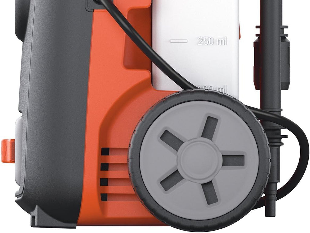 BLACK+DECKER Hochdruckreiniger BXPW2200PE mit Patio Cleaner Deluxe und Feste Bürste (2200 W, 150 bar, 440 l/h)