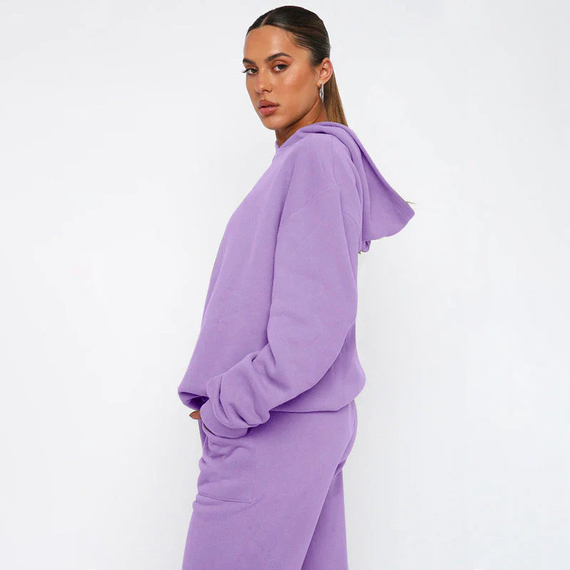 Felpa con cappuccio oversize e set jogger da donna